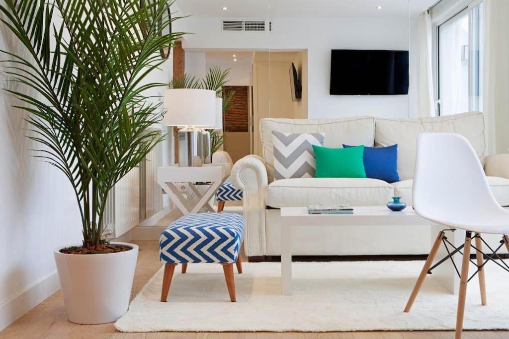 Appartement Luminoso Apartamento Con Terraza En Sol à Madrid Extérieur photo