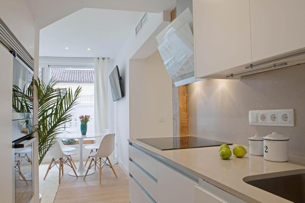 Appartement Luminoso Apartamento Con Terraza En Sol à Madrid Extérieur photo
