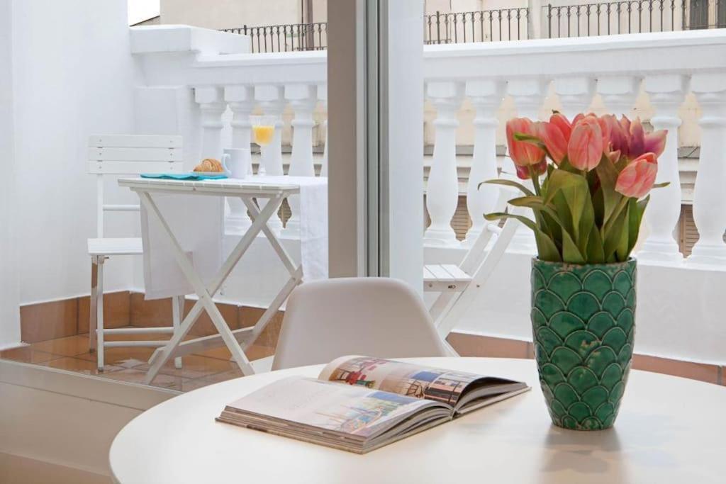 Appartement Luminoso Apartamento Con Terraza En Sol à Madrid Extérieur photo