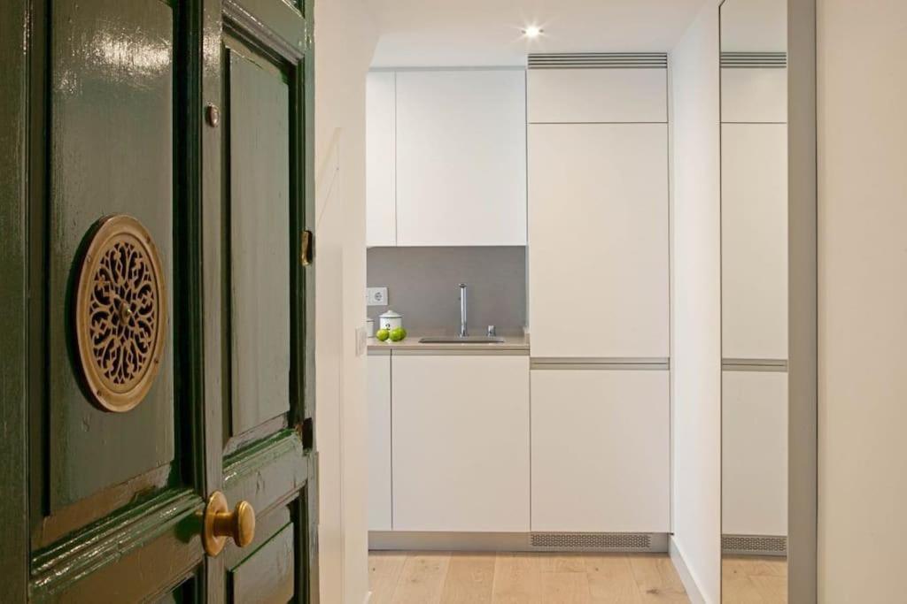 Appartement Luminoso Apartamento Con Terraza En Sol à Madrid Extérieur photo